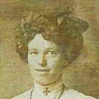 Georgette Owens's Instagram, Twitter & Facebook