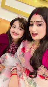 Elegancia en Sari: Estilo y Moda