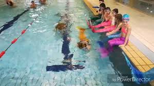 Mouscron Une Initiation Pour Devenir Une Sirene A La Piscine Video Dailymotion