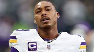 Lions land pro bowl pass rusher in blockbuster deal