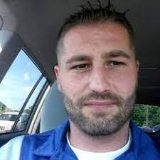 Larry Avis's Instagram, Twitter & Facebook