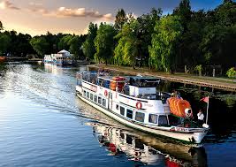 Edycji telewizyjnego programu rolnik szuka żony jest mamą. Rejsy Augustow