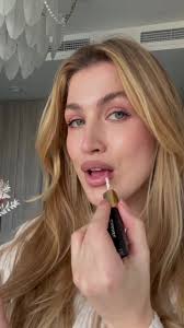 Work of art by #tower28beauty Merry rose by #chanel #nudelipcombo  #nudelipliner #roselipstick #vancouvermakeupartist