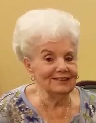 Elizabeth Tusa's Instagram, Twitter & Facebook