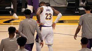 Lebron looks on during the game against the la clippers on december 28 'the lakers said they will provide another status update on james next wednesday, ahead of their game next thursday at oklahoma city. Lsjn9ptc4a8lcm
