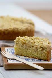 Vanillezucker, bittermandelaroma, butter, eier und salz zum mehl dazu geben und zu einem geschmeidigen teig vermischen. Apfelkuchen Mit Bittermandel Aroma Und Haferflocken Streuseln Tulpentag Schnelle Rezepte