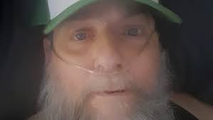 Fundraiser by Thomas Padden : Rent and bills