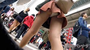 首发极品CD】TW系列长腿百褶裙美女上电梯一直抓着裙【百度网盘813m7分】-Haileshe