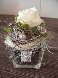 Edles Gesteck Im Glas Weisse Rose Mit Strass Deko Im Glas Blumengestecke Blumen Basteln