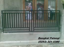 Jual lampu dinding minimalis cantik november 1, 2020 jual lampu taman minimalis october 29, 2020 jual lampu hias gantung minimalis modern october 29, 2020 jual lampu pilar / pagar hias october 28, 2020 tentang kami adi rumah lampu merupakan produsen lampu hias seperti lampu taman, lampu pilar, lampu dinding lampu gantung. Pagar Besi Minimalis Cahaya Pelangi Art Unique And Best Quality