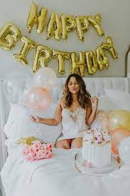 28 Fun Facts About Me Haute Off The Rack Birthday Photoshoot Birthday Balloons Pictures 21st Birthday Photoshoot