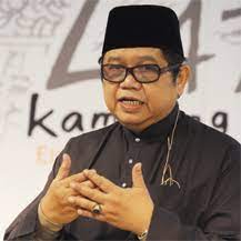 Datuk lat's heart condition weak. Datuk Mohd Nor Khalid 1malaysia