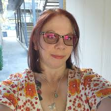 Does it hurt to grill in the rain? I worry about the cold water cracking a  hot Joe. Anyone have any issues with that?