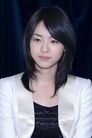 Platinum Blonde Hair Grey Womens Hairstyles Medium Hair Styles Medium Asian Hair