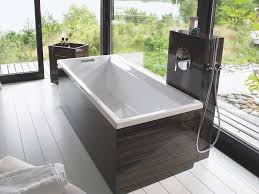 A major space advantage, even in small bathrooms, and a more creative scope when it comes to bathroom planning. 2nd Floor Badewannen Badezimmer Com