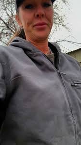 Happy customer and happy horse at his new home! From eastern Oklahoma all  the way to Idaho. Thanks Malia Asing for trusting me and giving me your  business! Need animals) hauled? Message for inquiries!