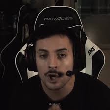 1% y nada mas...☠️ #veladadelaño4 #lavelada #byviruzz #viruzz #shelao #ibai  #coscu #box #fyp #viral