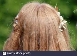 Wenn frisuren mittellang geschnitten werden, spricht man meist von schulterlänge oder auch übergangslänge. Schones Vorbildliches Madchen Mit Dem Langen Glanzenden Haar Stockfotos Und Bilder Kaufen Alamy