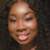 Lisa Bascom's Instagram, Twitter & Facebook