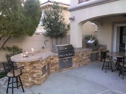 Acquire Our Best Ideas For Outdoor Kitchens Including Lovely Outside Kitchen Decor Back Outdoor Patio Decor Outdoor Kitchen Countertops Outdoor Kitchen Decor
