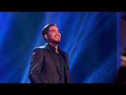 The velvet era is here. Adam Lambert Uber Sein Neues Album Einsamkeit Und Queen
