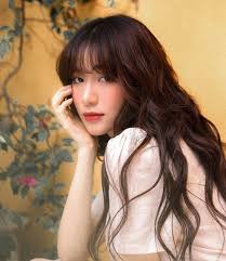 1 176 477 · обсуждают: Hoa Minzy La Ai Tiá»ƒu Sá»­ Sá»± Nghiá»‡p Ä'á»i TÆ° Tinh Cáº£m Cá»§a Ná»¯ Ca SÄ©