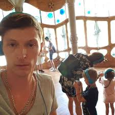Юморист против, чтобы его жена веселилась на некоторых мероприятиях. Lyajsan Utyasheva Pokazala Ih S Pavlom Volej Detej Vo Vsej Krase Vokrug Tv