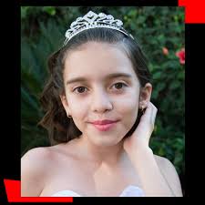 Estudio Peggie Vallejo added a...