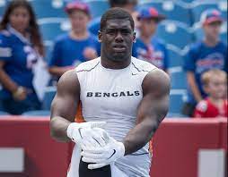 Lawson was reportedly nearly unblockable. Carl Lawson Calls Bengals Front Runner In Candid Free Agency Chat