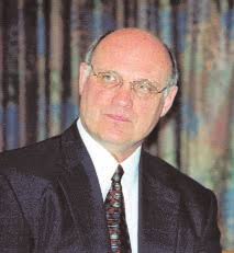 Trustees elect new president