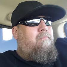 Kenny Whitten's Instagram, Twitter & Facebook