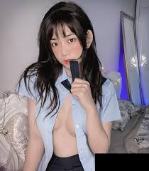 Tối 13 / 6, hot tiktoker lê bống có mặt trên truyền hình với vai trò khách mời của kế hoạch nóng cùng euro. U2jehwr8pzfhpm