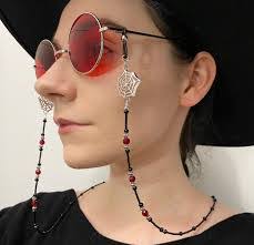 Lorraine Rudd's Instagram, Twitter & Facebook