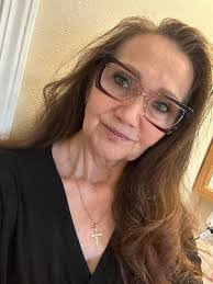 Gina Corral's Instagram, Twitter & Facebook