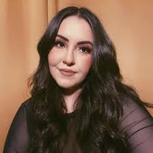 Alejandra Picazo's Instagram, Twitter & Facebook