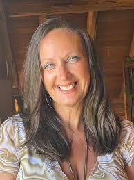 Kara Cooley's Instagram, Twitter & Facebook