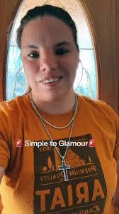 Gwendolyn Healy's Instagram, Twitter & Facebook