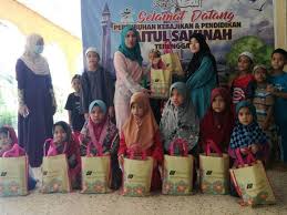 Pencarian rumah anak yatim di malaysia agak tinggi dalam kalangan masyarakat sekarang, itu bermaksud ramai yang sudah sedar akan kepentingan kebajikan terhadap rumah anak yatim. Rindu Mak Ayah