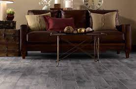 Chocolate brown + cream + red color scheme. Your Style Guide To Matching Furniture With Wood Flooring Flooring Inc
