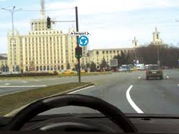 De la ce distanta trebuie sa folosesti mijloacele de avertizare sonora, pentru a preveni pietonii si pe ceilalti conducatori de vehicule? In Sensul Giratoriu Din Imagine Sunteti Incadrat Pentru Www Odat Ro