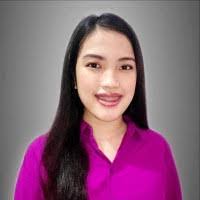 Leann Cruz's Instagram, Twitter & Facebook