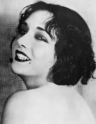 File:Lupe Velez in Photoplay 1928-02-23.png