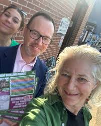 Gemma Deacon's Instagram, Twitter & Facebook