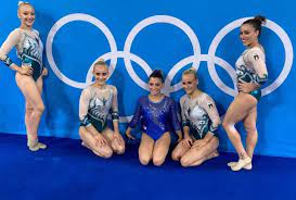 Os patrocinadores estão cada vez mais enxergando a relevância social e a exposição, que ao aparecer estampando o peito de um ginasta durante uma competição, a empresa consegue. W5pd Aatf3ioim