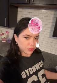 Magda Narvaez's Instagram, Twitter & Facebook