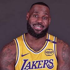 No injuries. Who has the best NBA career? 👀 1.) Tracy McGrady 2.) Derrick  Rose 3.) Brandon Roy 4.) Yao Ming 5.) Grant Hill