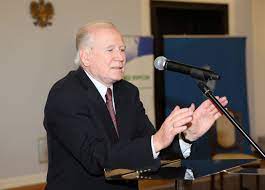 Nowicki is a polish and jewish surname. Maciej Nowicki Wikipedia