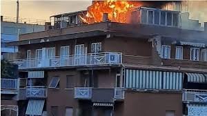 Check spelling or type a new query. Roma Incendio A Monteverde In Fiamme L Ultimo Piano Di Un Palazzo Sul Posto I Vigili Del Fuoco La Repubblica