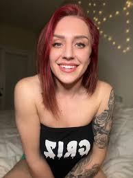 Claire Guthrie's Instagram, Twitter & Facebook