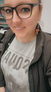 Hoping that vintage Halloween is within theme, but I turned my childhood  halloween blowmold into earrings 🎃 🎃 they're so cute I want to eat them.